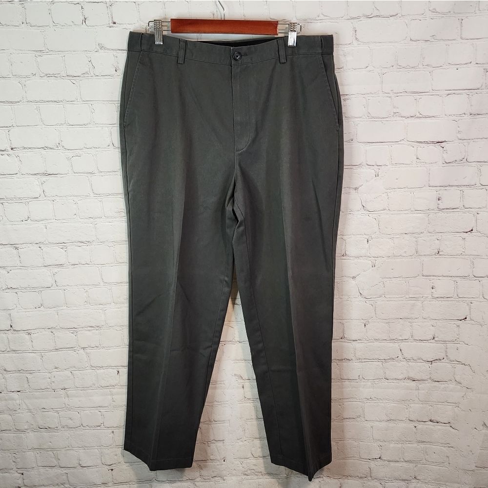 Men's L.L Bean "comfort waist" pants, size 37